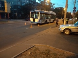 В Мариуполе столкнулись троллейбус и «Волга». Пострадал ребенок, - ФОТО