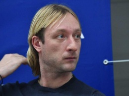 "Мне пришлось": Плющенко уволил 17 тренеров из своей академии