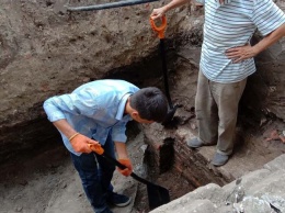 В Днепре при поисках могилы Поля применили георадар