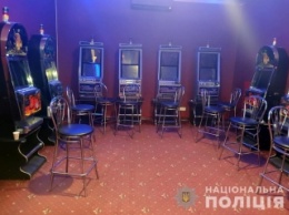 Замаскироваться не удалось - в Мелитополе разоблачили подпольное казино (фото)