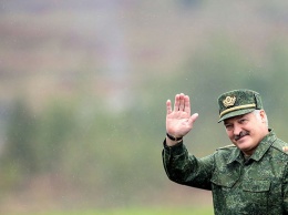 Белорусские военные принесли присягу на верность президенту Лукашенко
