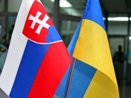В Братиславе состоялась церемония встречи президентов Украины и Словакии