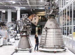 SpaceX испытала вакуумный вариант двигателя
