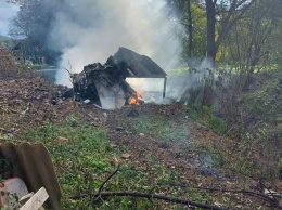 В Сербии истребитель МиГ-21 упал во дворе дома (ВИДЕО)