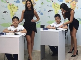 Жительница Казахстана показала свои фото в образе учительницы и прославилась на весь мир