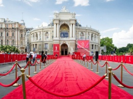 Жюри стартовавшего 11-ый Одесского кинофестиваля возглавил один из создателей "Властелина колец" (ВИДЕО)