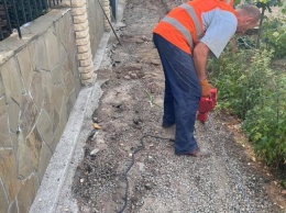 В Кирилловке ремонтируют еще один тротуар