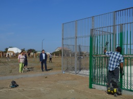 В Армянске продолжается строительство спортплощадок для сдачи норм ГТО