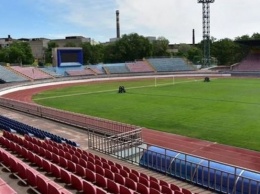 Главный футбольный стадион Мариуполя уходит на ремонт