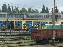 Железнодорожники в Кривом Роге объявили забастовку и не выпускают из депо поезда