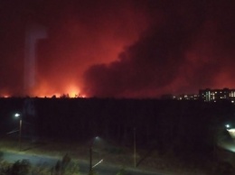 Пожар на Луганщине: огонь подобрался к Северодонецку