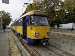 В Днепре представили девять трамвайных платформ с остановками по улице Рабочей