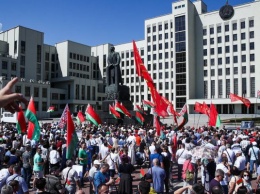 ЕС ввел санкции против чиновников Беларуси, Лукашенко под них не попал