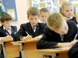 В Мелитополе родители школьников жалуются на "террор", который детям устроили подменные учителя