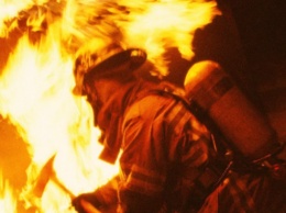 В Запорожской области ночью загорелся дом: спасли мужчину