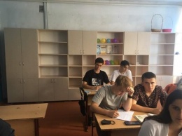 Учебные заведения Кирилловской громады получили новую мебель