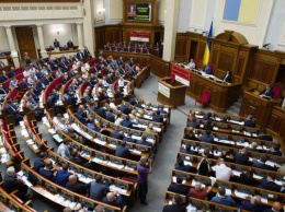Самогон в Украине разрешат варить и продавать: детали законопроекта "слуг"