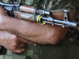 Позиции ВСУ на Донбассе попали под неприцельный обстрел из гранатометов и стрелкового оружия