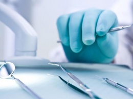В Киеве будут судить стоматолога, у которого скончалась пациентка