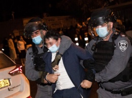В Израиле «ультраортодоксы» бросали в полицию камни и металлические прутья из-за COVID-запретов