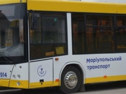 В Мариуполе в поселок Мирный запустили коммунальный автобус