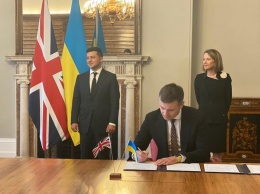 Великобритания согласилась начать диалог с Украиной о взаимном безвизе - СМИ