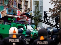 Берлинская полиция освободила дом от анархистов-сквоттеров