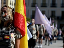 Испанию охватили антиправительственные протесты из-за локдауна в Мадриде