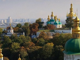 В Киево-Печерской Лавре на Покрову совершат 6 литургий