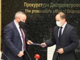 Глава прокуратуры Днепропетровской области крышует сеть "вымогательских" коллцентров и ботоферм