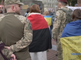 По улицам Львова прошел Марш защитников