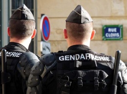 По Франции прокатилась волна «коронавирусных обысков» у высших чиновников