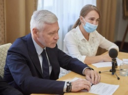 Мэрия Харькова инициировала программу страхования от коронавируса для врачей и учителей - Терехов