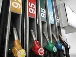 Вслед за автогазом в Украине начал дорожать и бензин