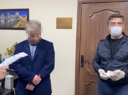 На Луганщине чиновник требовал от бизнесмена деньги на пополнение "партийной кассы" - СБУ