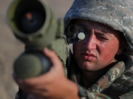 Азербайджан показал захват армянской воинской части