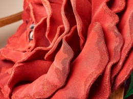 Тонкая работа: роскошный наряд Розы для проекта «Маска» создавали более 300 часов