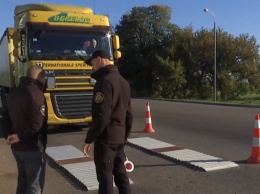 В Николаевской области водители фур протестовали против взвешивания их техники
