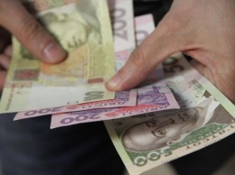 Коронавирус на банкнотах: купюры могут нести опасность до 28 дней