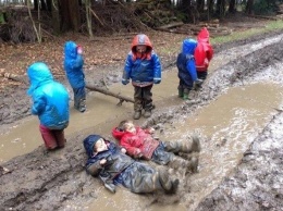 Пусть дети играют в грязи: шокирующее открытие ученых