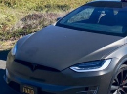 Пользователи Tesla показали «полный автопилот» в действии