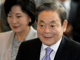 Умер глава компании Samsung Ли Гон Хи