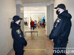 В Донецкой области полиция открыла 12 уголовных производств по нарушениям на выборах