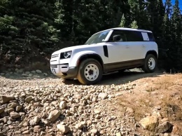 Новый Land Rover Defender сломался на второй день эксплуатации (ВИДЕО)