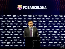 Президент и совет директоров клуба "Барселона" ушли в отставку