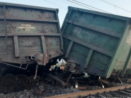 Поезда опаздывают - возле Кривого Рога украли части колеи и случилась авария
