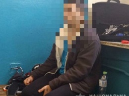 Купил в интернете: в Киеве в метро поймали мужчину с наркотиками