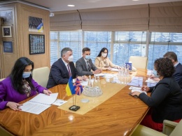 Аваков: МВД инициирует диалог с Великобританией по упрощению визовых требований для граждан Украины