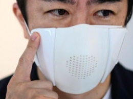 В Японии придумали антиковидную маску-переводчик