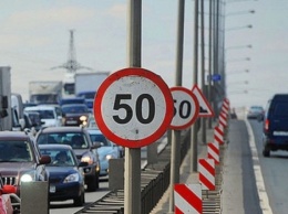 На семи участках столичных улиц до 1 апреля ограничат скорость движения до 50 км/год